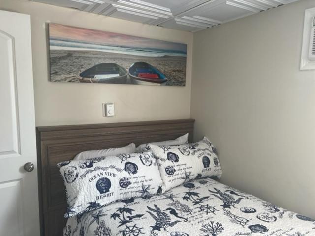 The Beachside Sylvan Beach Exterior foto